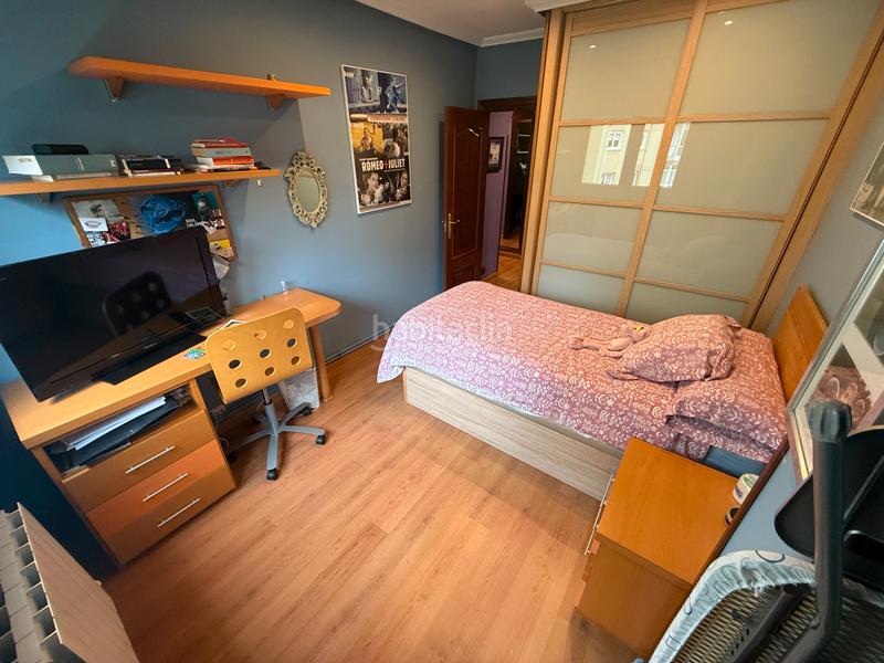 Foto cf6e9f5e-6328-4c9a-8797-8f13fffded0e. Pis a Centro Avilés