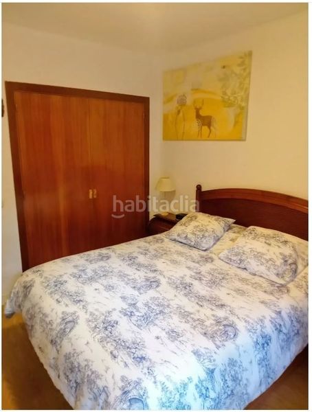 Foto f3c5f1cc-50c6-4a97-99b7-921d562d4455. Pis amb calefacció aparcament piscina a Casa Amarilla Galapagar