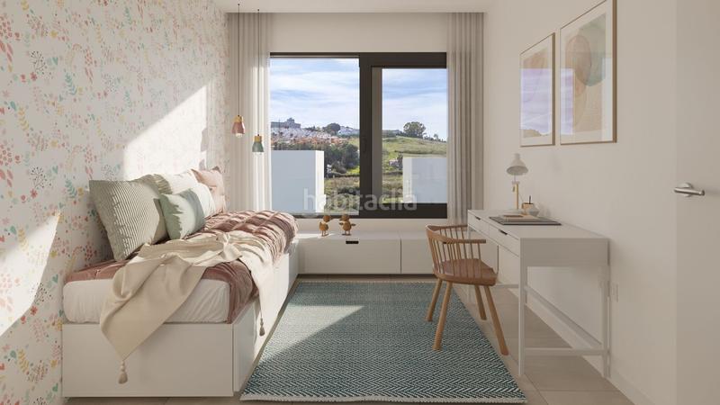 Foto 31fad433-dfd1-4a9f-94b2-99516b56372d. Chalet mit pool in Nueva Atalaya Estepona
