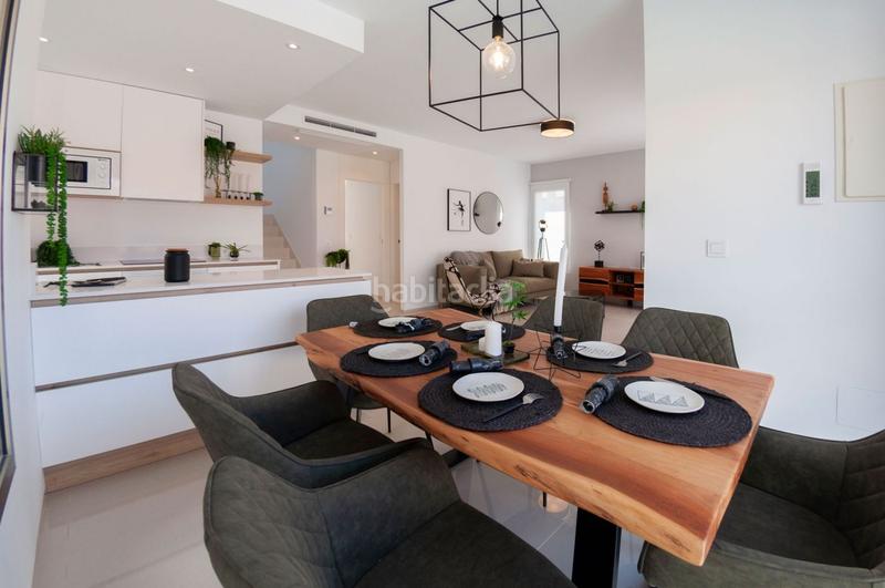 Foto 2324eb6e-eeb6-45fd-96a0-fc796dfe991e. Chalet avec chauffage parking piscine dans Centro Alcázares (Los)