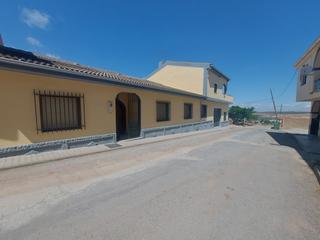 Casa a schiera in Cuevas del Campo. Casa adosada en cuevas del campo
