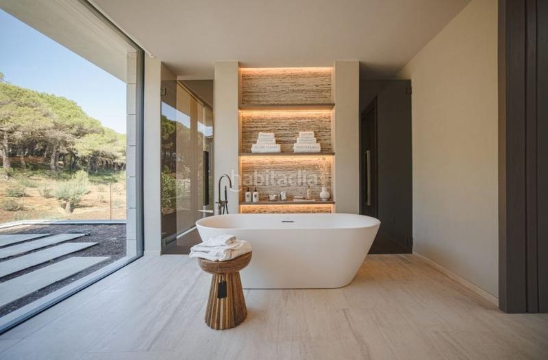 Foto b163567b-8dc2-45d3-9a8d-583540fc52ae. Chalet avec parking dans Sotogrande alto Sotogrande