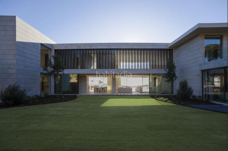 Foto 04ac12dc-3110-41ca-97de-07b70dfe3768. Xalet amb aparcament a Sotogrande alto Sotogrande