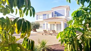 Xalet a Purias. Casa unifamiliar en venta llaves en mano