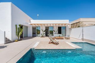 Chalet à Benijófar. Villa de obra nueva en la herrada de los montesinos