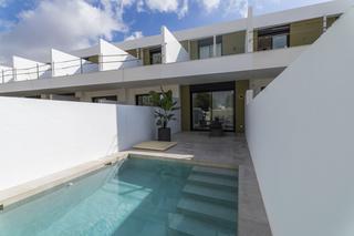 Haus in Pilar de la Horadada Ciudad