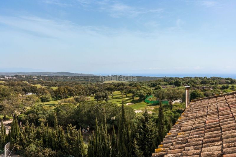 Foto a85cb0c8-d5cf-4ac8-ae1b-1e6af4afe491. Edifici a Sotogrande alto Sotogrande