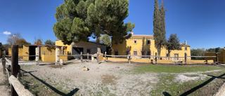 Masia a Caniles. Magnífico cortijo situado en una parcela de 2,4 hectáreas aproxi
