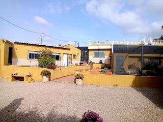 Casa en La Pinilla - Las Palas. Moderna escapada rural con potencial fuera de la red y encanto m