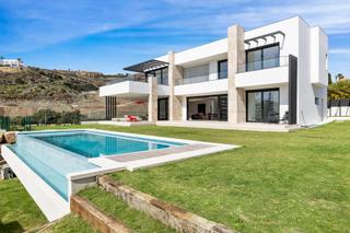 Xalet a La Alquería. Villa contemporánea de obra nueva en la alquería, benahavís  ele