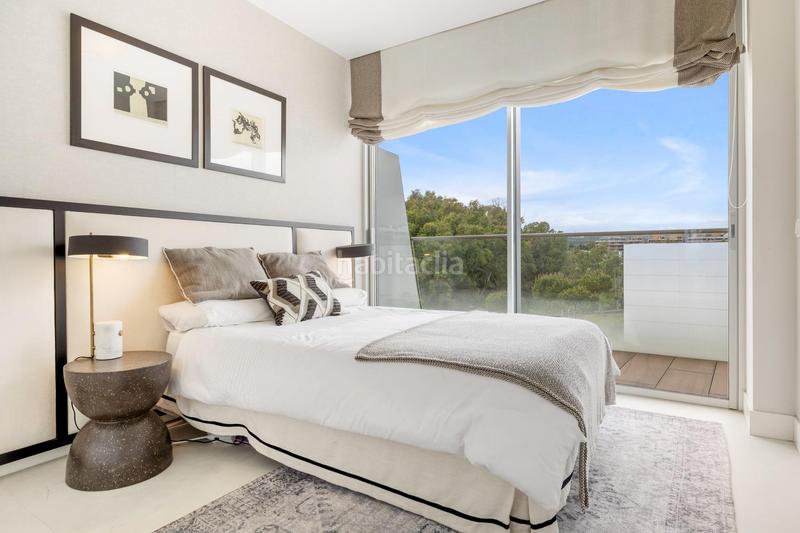 Foto 87c28392-dc3f-4f9b-99e9-583a08eab088. Piccolo appartamento con parcheggio piscina in Guadalobón Estepona