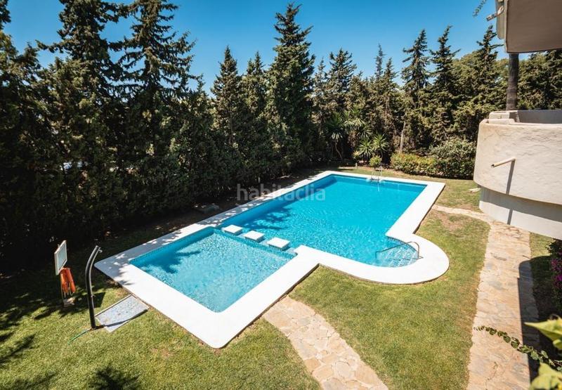 Foto b15bc54f-c346-48ac-8cc6-881455e77737. Piccolo appartamento con parcheggio piscina in Nueva Andalucía centro Marbella
