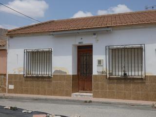 Maison  Las cabilas. Encantadora casa de 3 dormitorios en una aldea tranquila  alhama