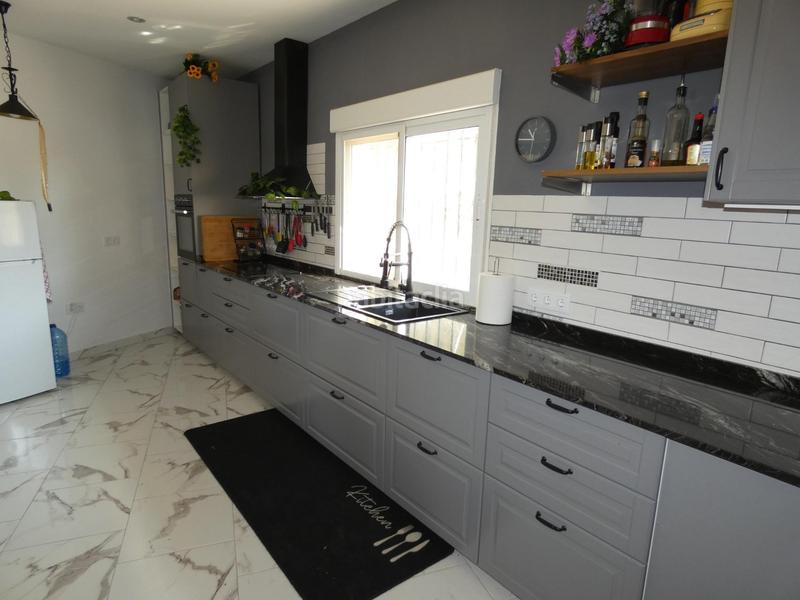 Foto 2f318e42-3835-4163-bb72-8a2de925de2a. Casa amb aparcament piscina a Mazarrón casco urbano Mazarrón