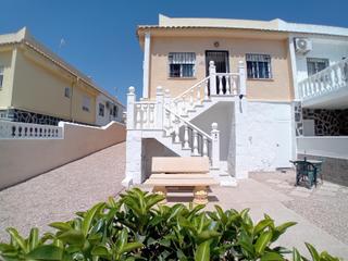 Towny house  Capileira. Fantástica villa de 2 dormitorios con gran potencial en camposol