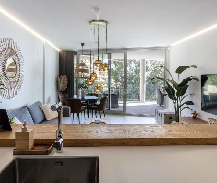 Foto c0c12769-6fbd-4613-b938-642d8c5bc8c8. Apartament amb calefacció aparcament piscina a Las Gaviotas - Carvajal Fuengirola