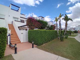 Rez-de-chaussée  Los naranjos. Apartamento de 3 dormitorios en planta baja  naranjos 1, condado