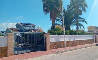 Chalet  Carretera castillo de san juan. Villa de 3 dormitorios y 3 baños con potencial para 6 dormitorio