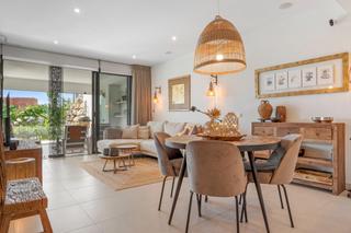 Apartament  Avenida estepona golf. Apartamento en planta baja en estepona golf