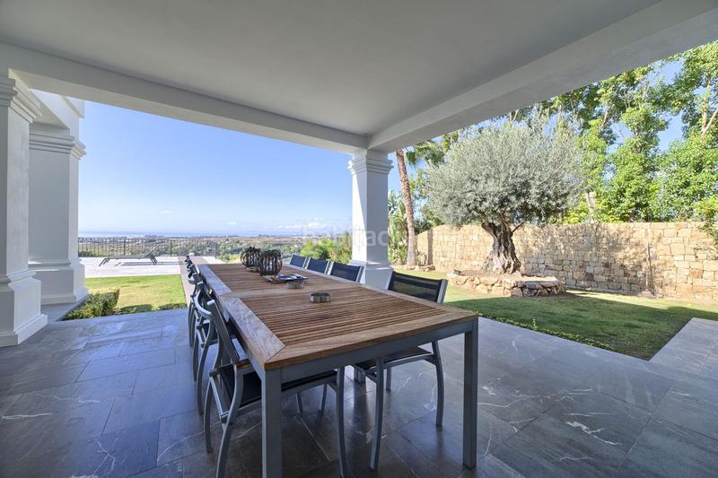 Foto ef7c50ba-7821-4a89-a7ca-c7716dcc485a. Chalet mit parking pool in Los Flamingos Benahavís