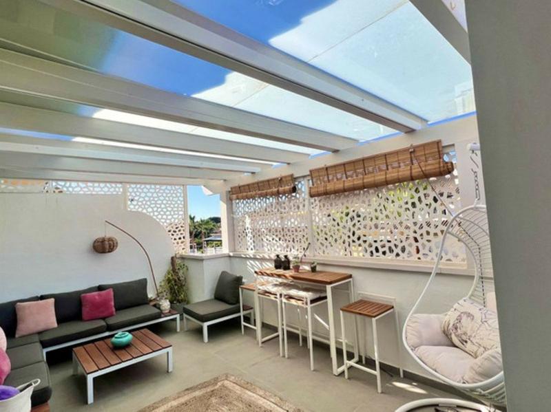 Foto 5090e930-37f4-45c7-ab03-66d61a7817ab. Attique avec parking piscine dans La Dama de Noche - La Alzambra Marbella