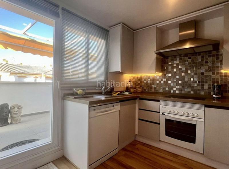 Foto b551f346-ecc5-43b2-a03d-e4b60399e393. Attique avec parking piscine dans La Dama de Noche - La Alzambra Marbella