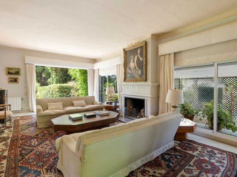 Foto 1302204c-610e-465a-8365-7294df6d5272. Chalet con parcheggio piscina in Calahonda Mijas