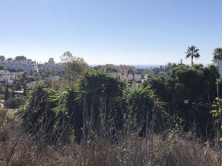 Residential Plot in La Concha - Resina Golf