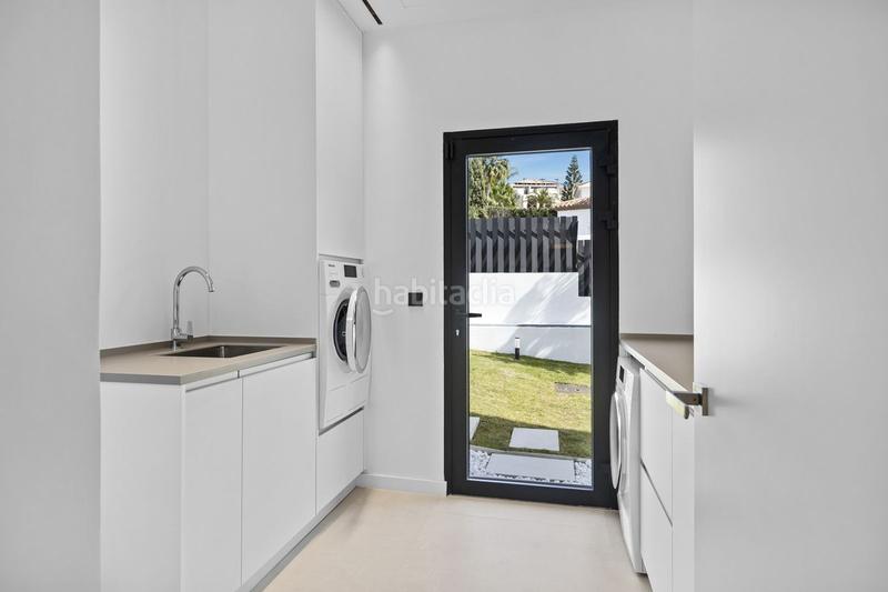 Foto c8eb37db-46a4-453e-9d17-6e3c1f9966cd. Chalet mit parking pool in La Alquería Benahavís