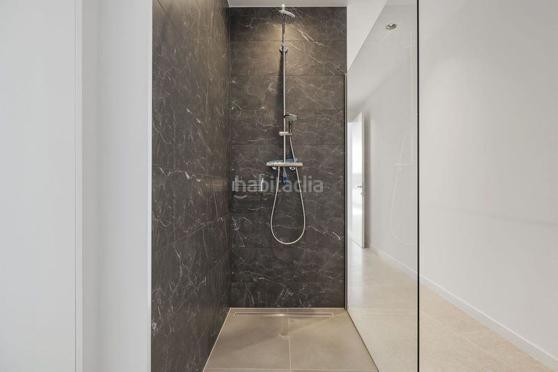 Foto d266f294-4f58-49d6-b46e-16ccb4e8dae1. Xalet amb aparcament piscina a La Alquería Benahavís