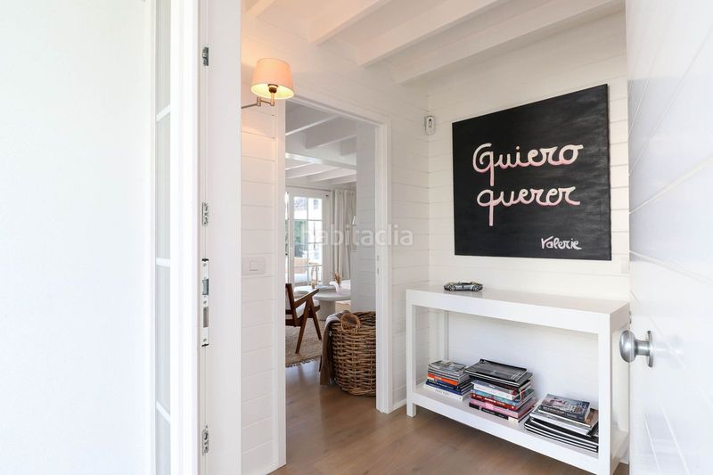 Foto 7a9e7410-71f1-489b-bc19-5ad15a143b25. Xalet amb aparcament piscina a La Alquería Benahavís