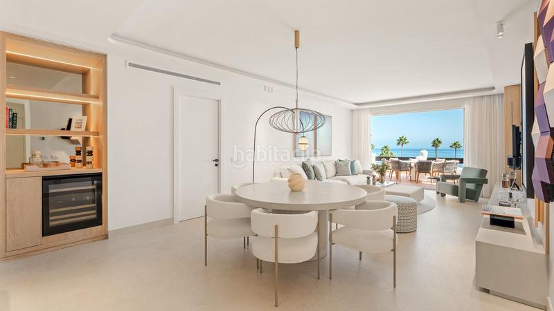 Foto f621df67-fb31-420b-a986-da4bd9463f21. Zweistöckige wohnung mit parking in El Velerín Estepona