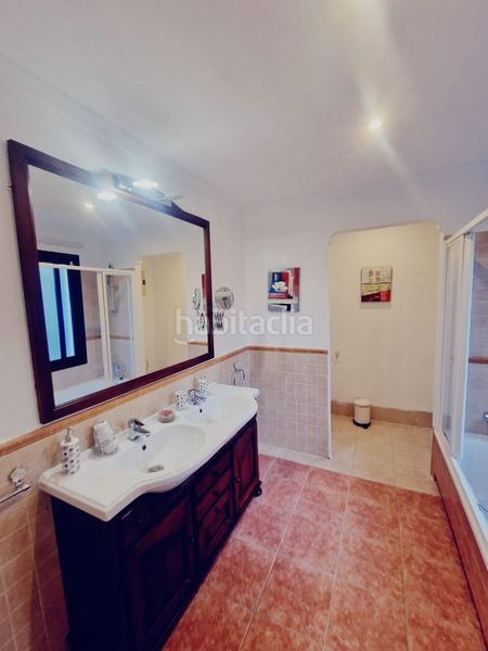 Foto e5802629-98ce-44ae-b296-d1d67f639804. Chalet en El Paraíso Benahavís