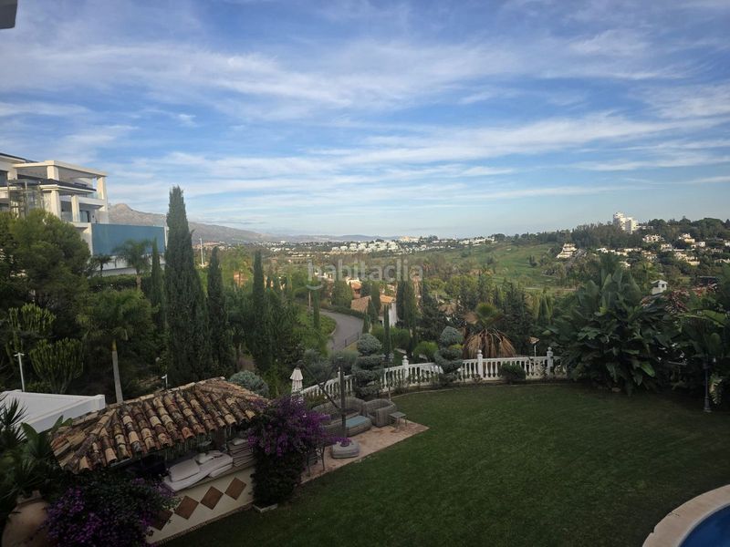 Foto 489cfb06-050b-4fe6-b3c5-d6f4ae9e4d82. Xalet amb aparcament piscina a El Paraíso Benahavís