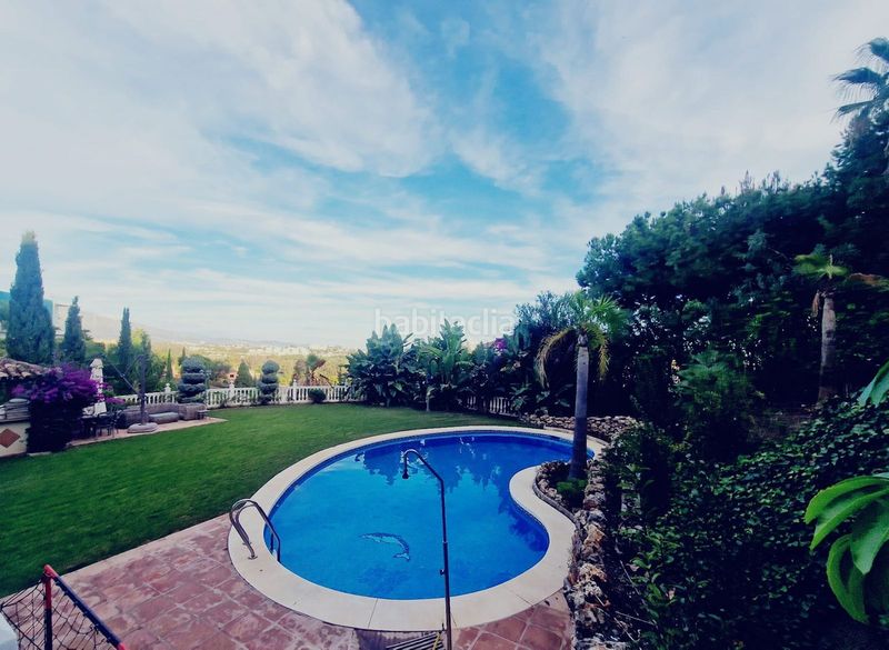 Foto b55f8e78-963d-4f38-a2a3-152763b21643. Xalet amb aparcament piscina a El Paraíso Benahavís