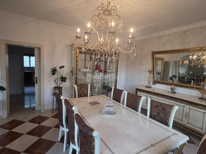 Foto fd55cbee-ace7-45ad-9c0e-989f8f0ffd02. Xalet amb aparcament piscina a El Paraíso Benahavís