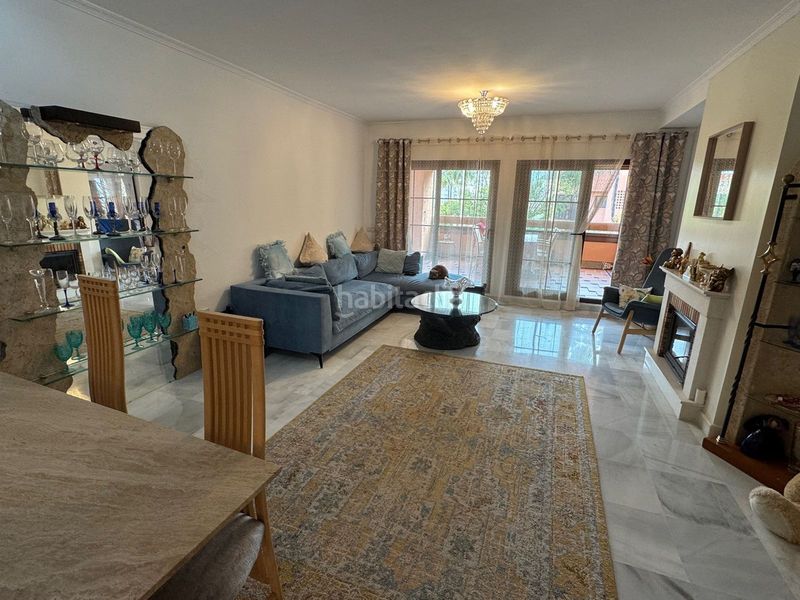 Foto 170b946c-fe52-4f52-b6a3-ff2271a8d444. Apartament amb aparcament piscina a Atalaya - Isdabe Estepona