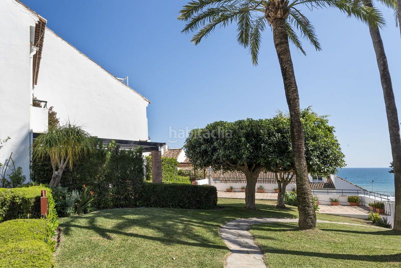 Foto a4314ad5-de36-4e02-9e04-2186c0045413. Casa adossada amb piscina a Guadalobón Estepona