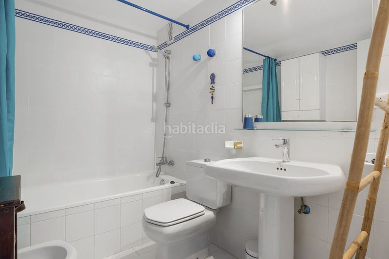 Foto c25f05ea-fac4-4f29-addf-91bbccbc327d. Casa adossada amb piscina a Guadalobón Estepona