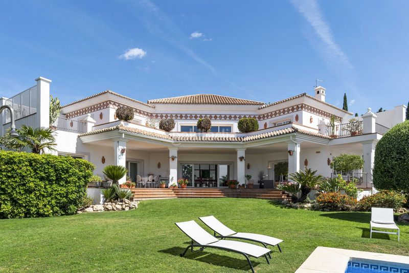 Foto 416ce51c-bd87-4d47-92f0-c8e6bb11fc7f. Chalet en El Paraíso Benahavís