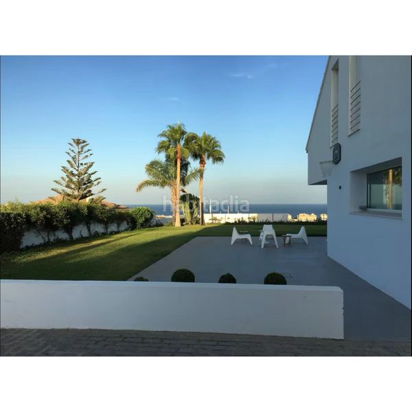 Foto d61e9d12-ff66-4d17-8b49-2b54771e9a9d. Chalet con parcheggio piscina in Manilva pueblo Manilva
