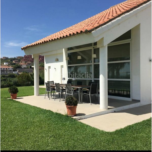 Foto e0350adf-f46e-402b-af7b-9ad78097f5ef. Chalet con parcheggio piscina in Manilva pueblo Manilva