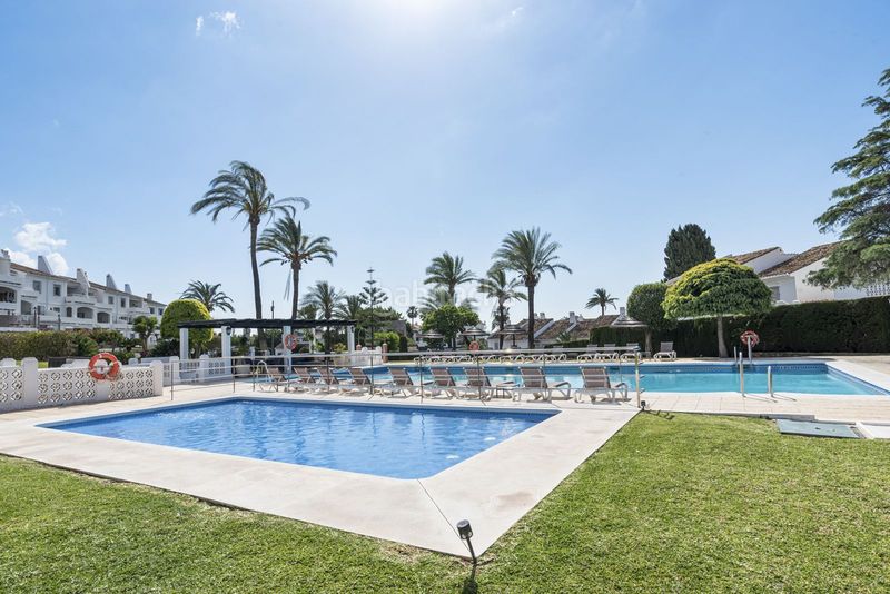 Foto f4155dce-7349-443d-b76d-8da56a8fb90c. Planta baja en Nueva Andalucía centro Marbella