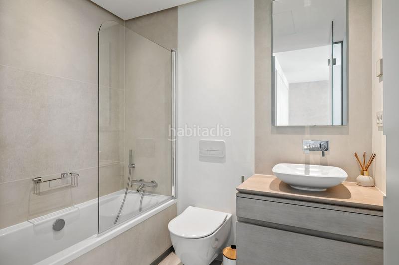 Foto 5621ffc5-2bd5-456e-8269-41b43e1e66a0. Apartament amb aparcament piscina a Puerto Banús Marbella