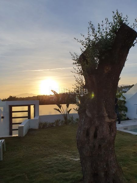 Foto 5aa9fd54-ac32-40ba-9266-5e5514903fe2. Chalet en Valdeolletas - Las Cancelas - Xarblanca Marbella