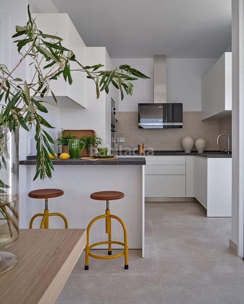 Foto 8cb69f31-bd85-4b5a-ba23-018614fd976b. Chalet con parcheggio piscina in Valdeolletas - Las Cancelas - Xarblanca Marbella