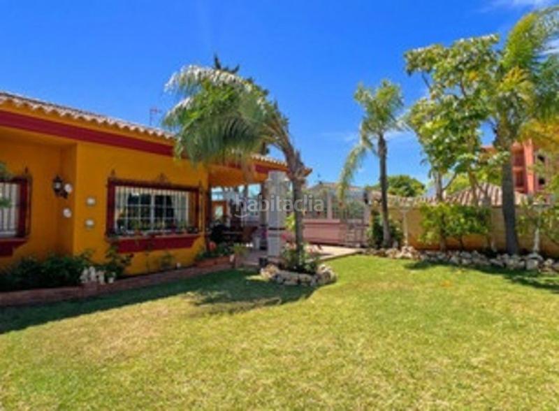 Foto 436c3fdd-e53b-4068-a2cc-ac10a70227a0. Chalet mit parking pool in Las Chapas - Alicate Playa Marbella