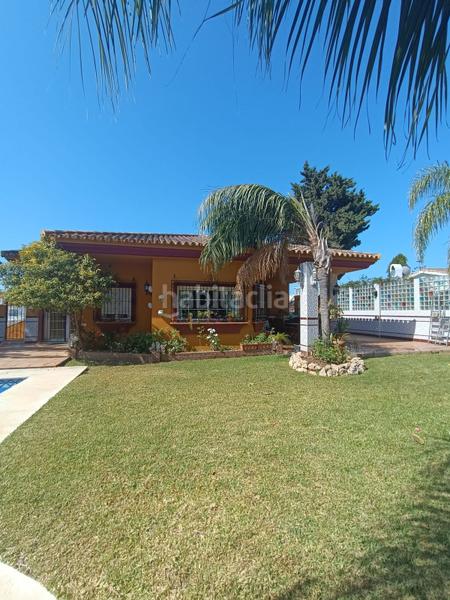Foto 8f15723d-13c2-41d2-a8bd-a93ce3f7f6f4. Chalet mit parking pool in Las Chapas - Alicate Playa Marbella