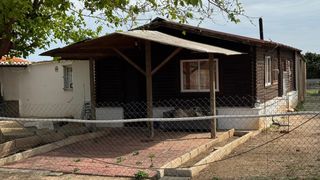 Masia a Sollana. Exclusiva finca con piscina y estancias amplias