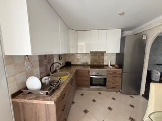 Miete Etagenwohnung  Carrer badia. Piso en alquiler para estudiantes